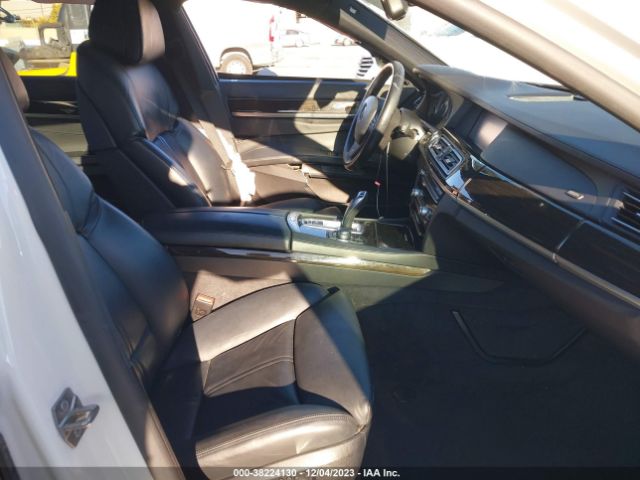 Photo 4 VIN: WBAKA8C5XCDY99925 - BMW 750I 