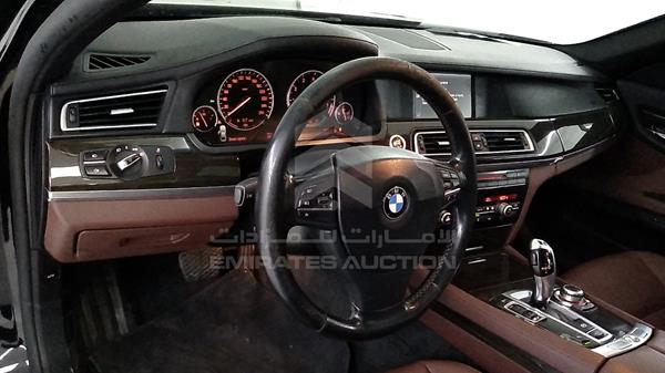 Photo 11 VIN: WBAKB2102AC407490 - BMW 730 