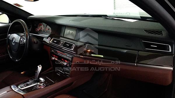 Photo 28 VIN: WBAKB2102AC407490 - BMW 730 