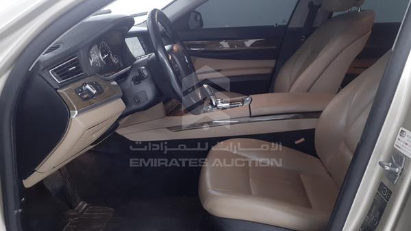 Photo 13 VIN: WBAKB2104BC674633 - BMW 730 LI 