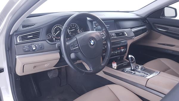 Photo 10 VIN: WBAKB2104CC689196 - BMW 730 LI 