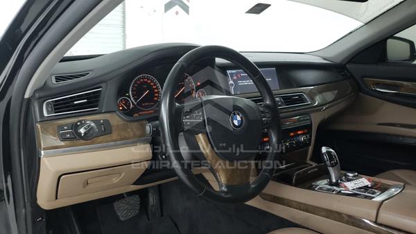 Photo 10 VIN: WBAKB2105AC405359 - BMW 730 