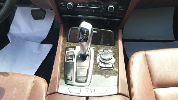 Photo 17 VIN: WBAKB210XCDX91578 - BMW 750LI 