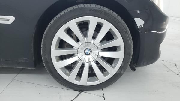 Photo 32 VIN: WBAKB4100CC933292 - BMW 740 LI 