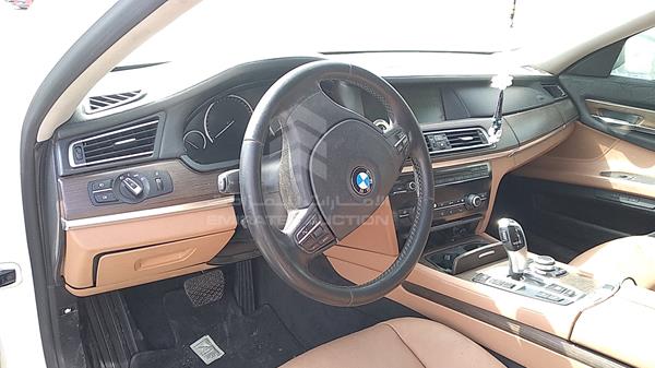 Photo 11 VIN: WBAKB4104CC922215 - BMW 740 LI 