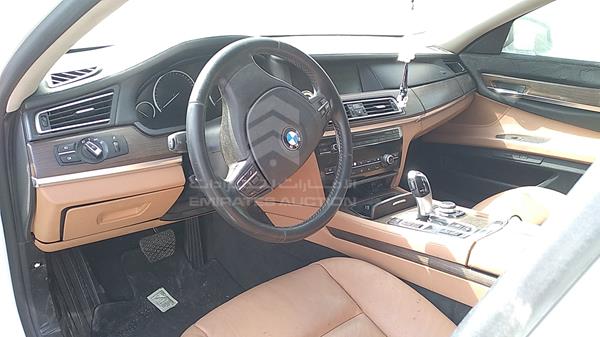 Photo 15 VIN: WBAKB4104CC922215 - BMW 740 LI 