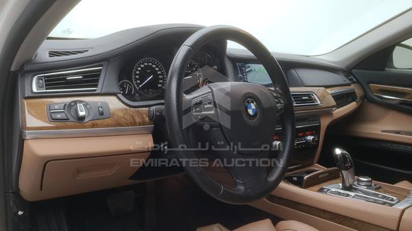 Photo 21 VIN: WBAKB4104CC927477 - BMW 740 LI 