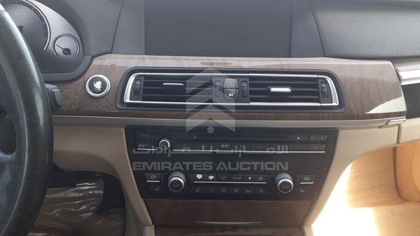 Photo 16 VIN: WBAKB41069CY45887 - BMW 740 LI 