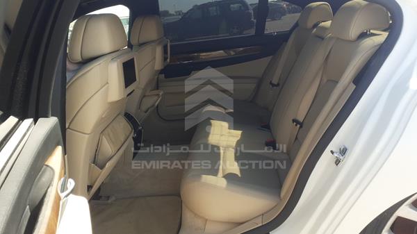 Photo 19 VIN: WBAKB41069CY45887 - BMW 740 LI 