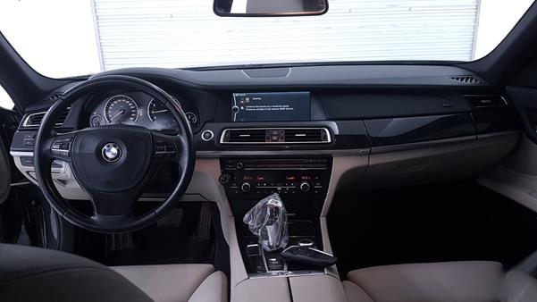 Photo 15 VIN: WBAKB4106AC422103 - BMW 740 LI 