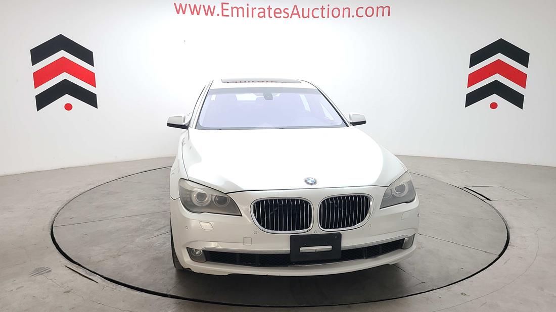 Photo 1 VIN: WBAKB4108CC932729 - BMW 740 