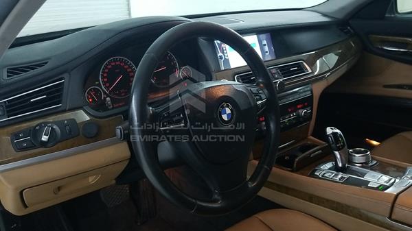 Photo 12 VIN: WBAKB4109AC422449 - BMW 740 IL 