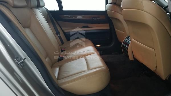 Photo 31 VIN: WBAKB4109AC422449 - BMW 740 IL 