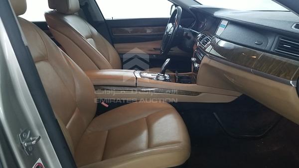 Photo 33 VIN: WBAKB4109AC422449 - BMW 740 IL 