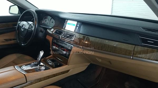 Photo 34 VIN: WBAKB4109AC422449 - BMW 740 IL 