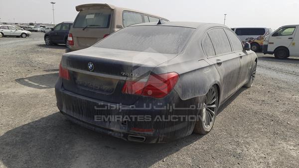 Photo 10 VIN: WBAKB4109AC426369 - BMW 740 LI 