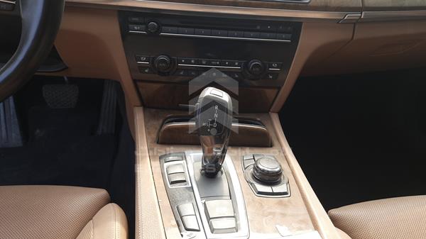 Photo 21 VIN: WBAKB4109AC426369 - BMW 740 LI 