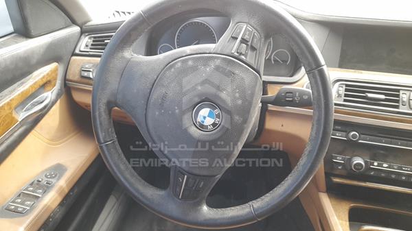 Photo 11 VIN: WBAKB410XBC630955 - BMW 740 LI 