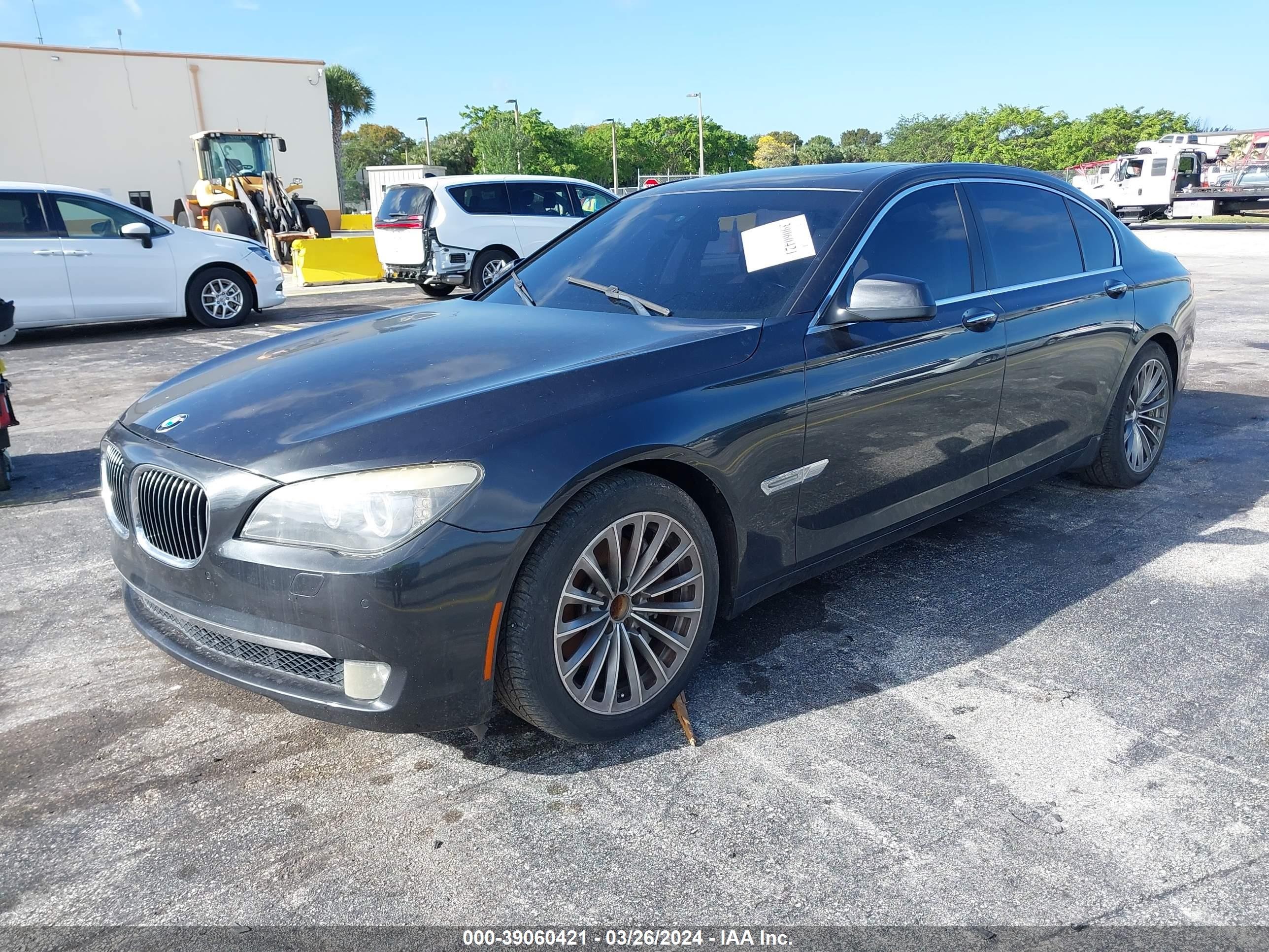 Photo 1 VIN: WBAKB4C51BC574123 - BMW 7ER 