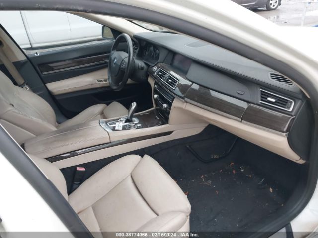 Photo 4 VIN: WBAKB4C52BC574387 - BMW 740LI 