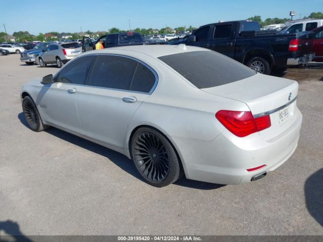 Photo 2 VIN: WBAKB4C53BC574883 - BMW 740LI 