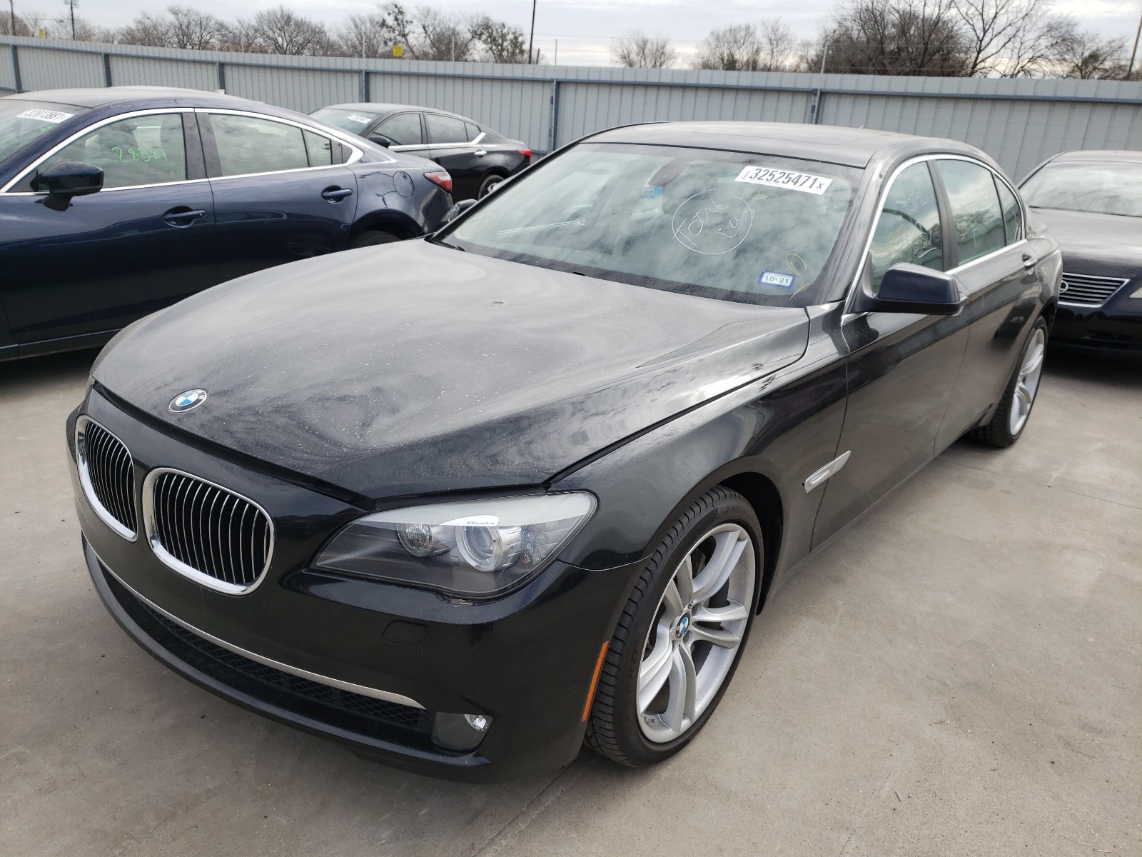 Photo 1 VIN: WBAKB4C54CC575347 - BMW 740 LI 