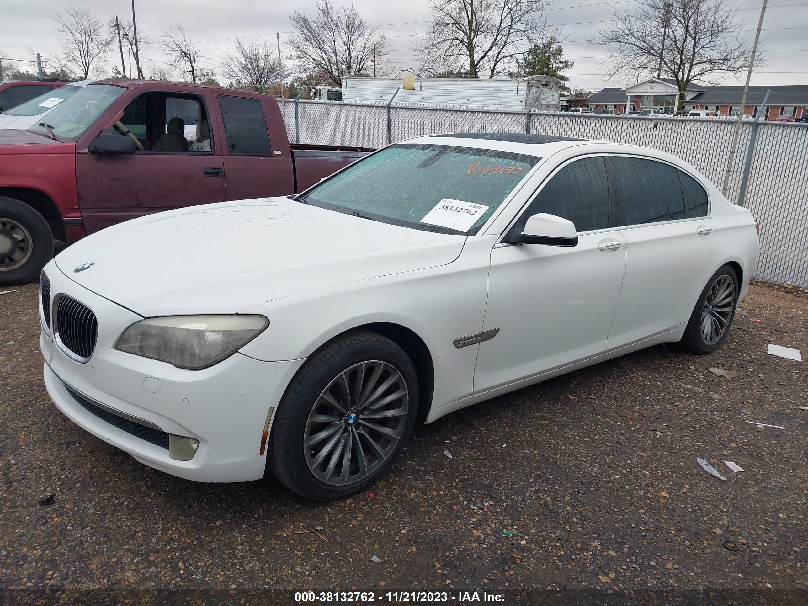 Photo 1 VIN: WBAKB4C55BC574836 - BMW 7ER 