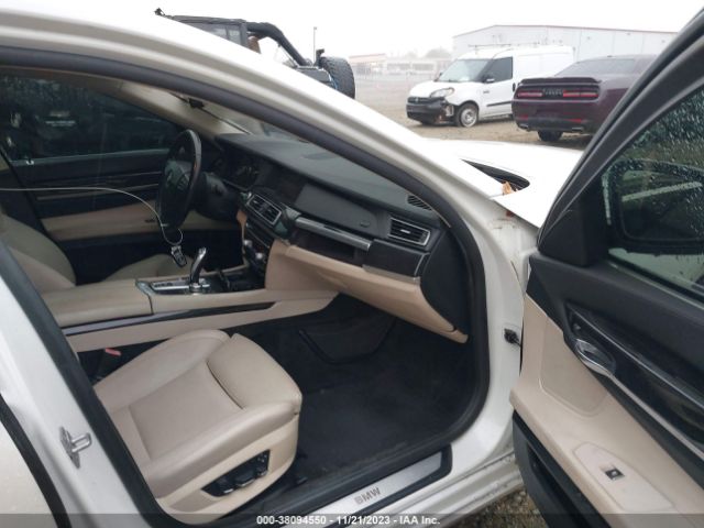 Photo 4 VIN: WBAKB4C59BC574080 - BMW 740LI 