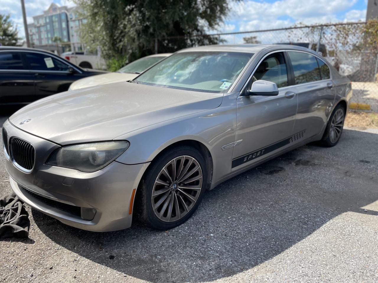 Photo 1 VIN: WBAKB4C5XBC392727 - BMW 7ER 