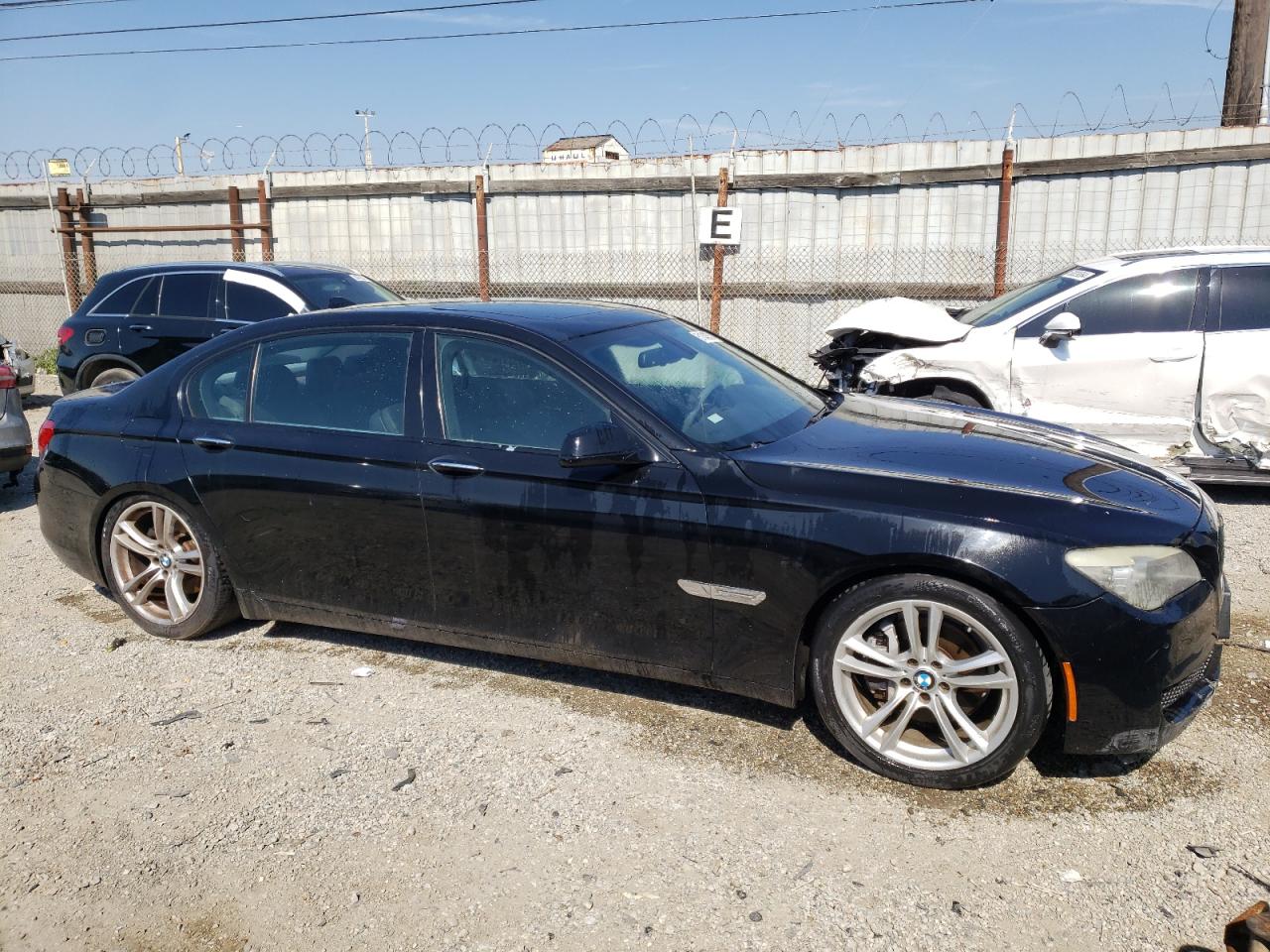 Photo 3 VIN: WBAKB4C5XCC575725 - BMW 7ER 