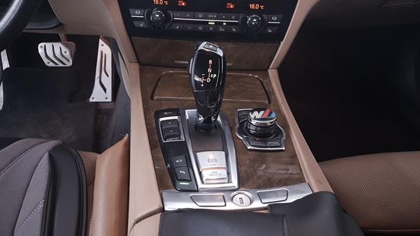 Photo 26 VIN: WBAKB81009CY54074 - BMW 750LI 