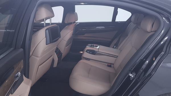 Photo 29 VIN: WBAKB81009CY54074 - BMW 750LI 