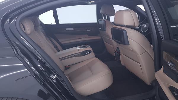 Photo 33 VIN: WBAKB81009CY54074 - BMW 750LI 