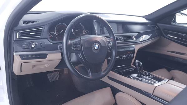 Photo 11 VIN: WBAKB8101AC342361 - BMW 750LI 