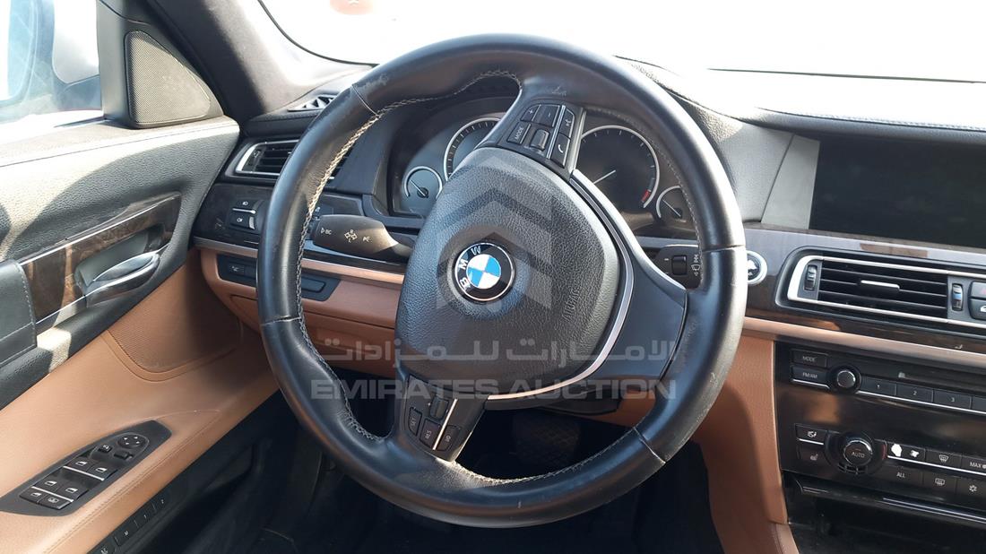 Photo 15 VIN: WBAKB8101CC346557 - BMW 750LI 