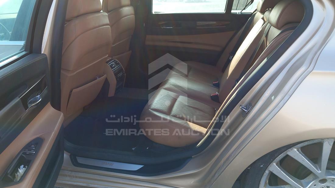 Photo 24 VIN: WBAKB8101CC346557 - BMW 750LI 