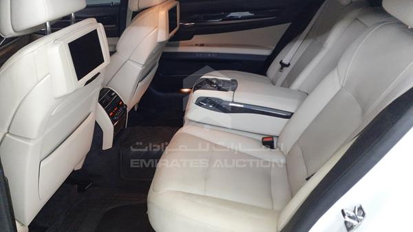 Photo 29 VIN: WBAKB81029CY51208 - BMW 750LI 