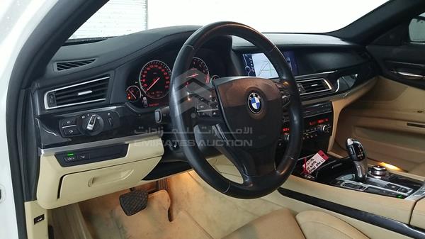 Photo 11 VIN: WBAKB8103AC343186 - BMW 750LI 