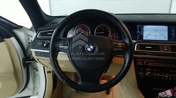 Photo 13 VIN: WBAKB8103AC343186 - BMW 750LI 