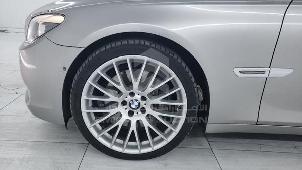 Photo 38 VIN: WBAKB8103BC344565 - BMW 750 