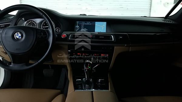 Photo 14 VIN: WBAKB8103BC345456 - BMW 750 