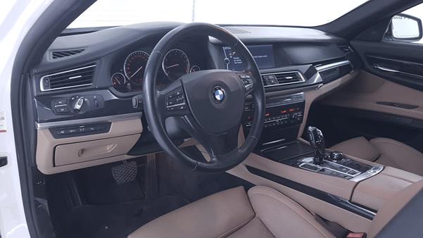 Photo 11 VIN: WBAKB8104AC342970 - BMW 750 