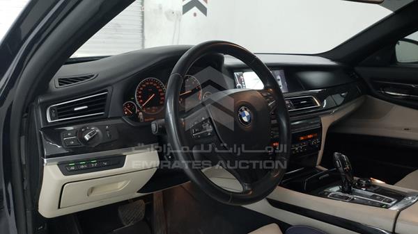 Photo 10 VIN: WBAKB81059CY53938 - BMW 750 