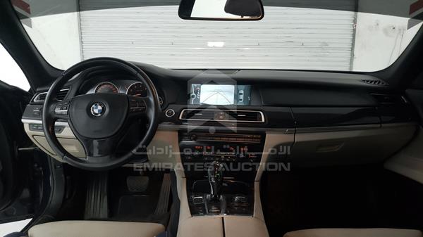 Photo 14 VIN: WBAKB81059CY53938 - BMW 750 