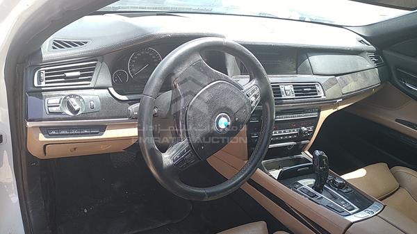 Photo 11 VIN: WBAKB81069CY53690 - BMW 750LI 