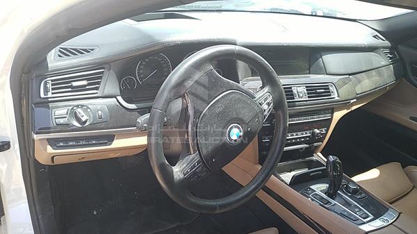 Photo 13 VIN: WBAKB81069CY53690 - BMW 750LI 