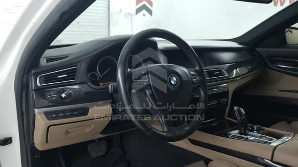 Photo 10 VIN: WBAKB81069CY53690 - BMW 750LI 