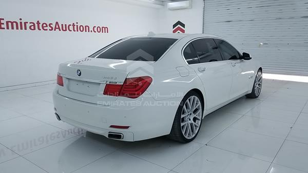 Photo 8 VIN: WBAKB8106BC344107 - BMW 745LI 