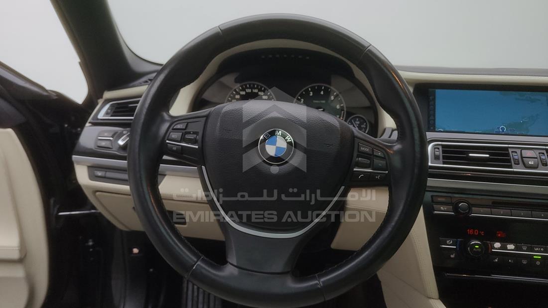 Photo 20 VIN: WBAKB8106CC346974 - BMW 750LI 