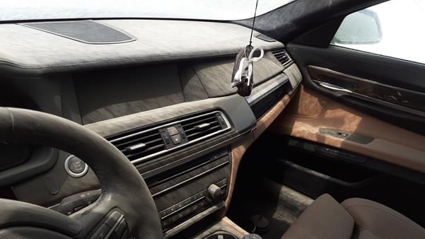 Photo 22 VIN: WBAKB81079CY50295 - BMW 750LI 